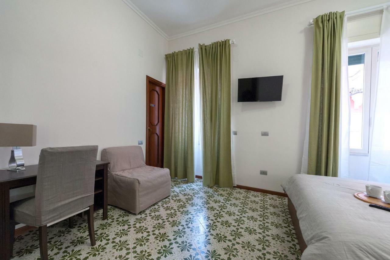 Bed & Breakfast Antonello Salerno Buitenkant foto