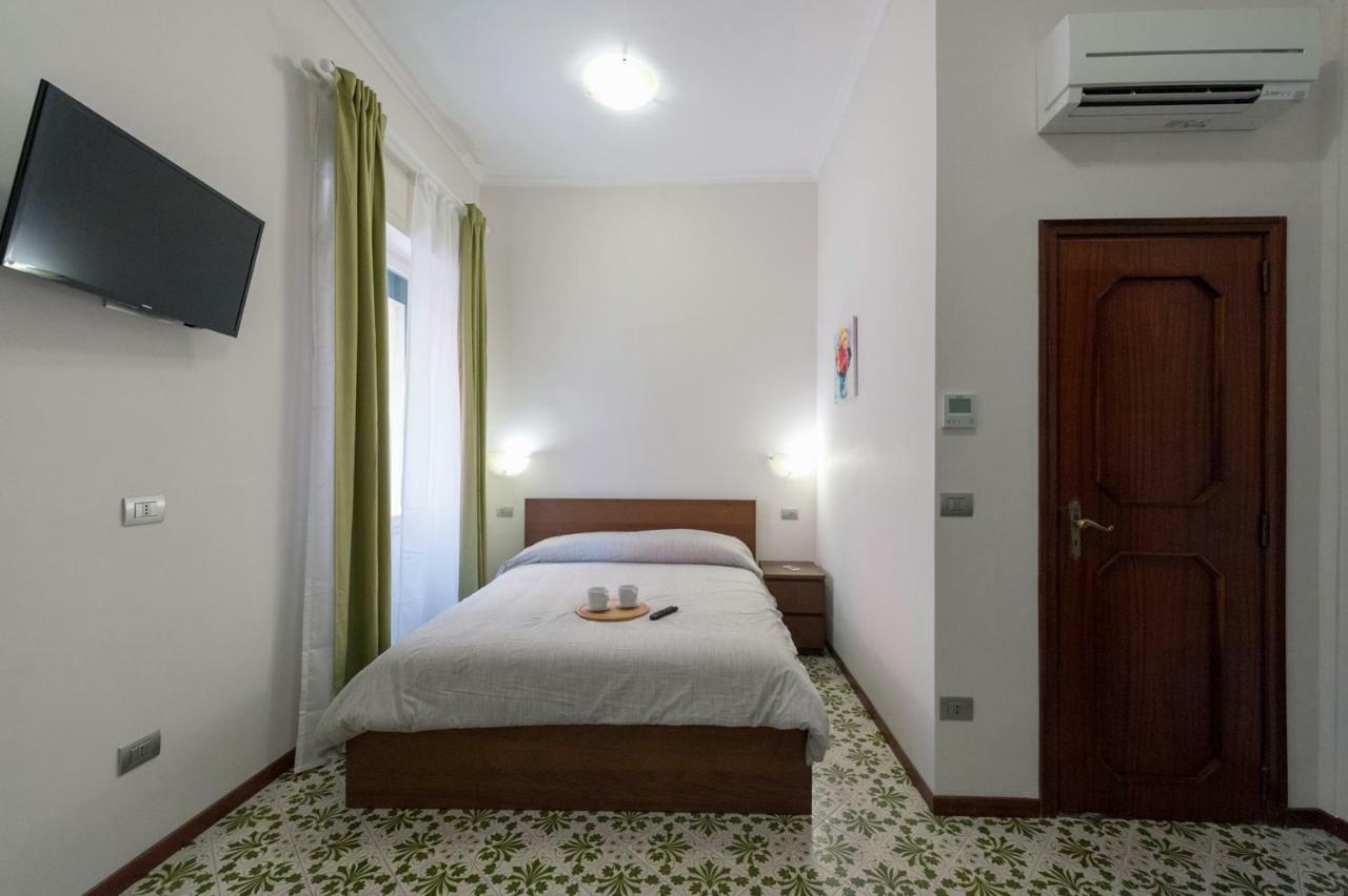Bed & Breakfast Antonello Salerno Buitenkant foto