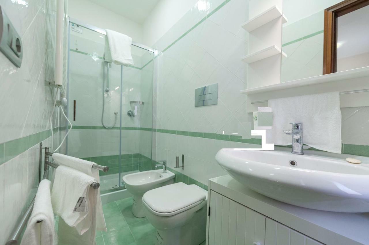 Bed & Breakfast Antonello Salerno Buitenkant foto